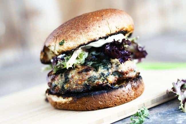 https://www.foodiewithfamily.com/wp-content/uploads/2013/04/spinachfetaburger.jpg