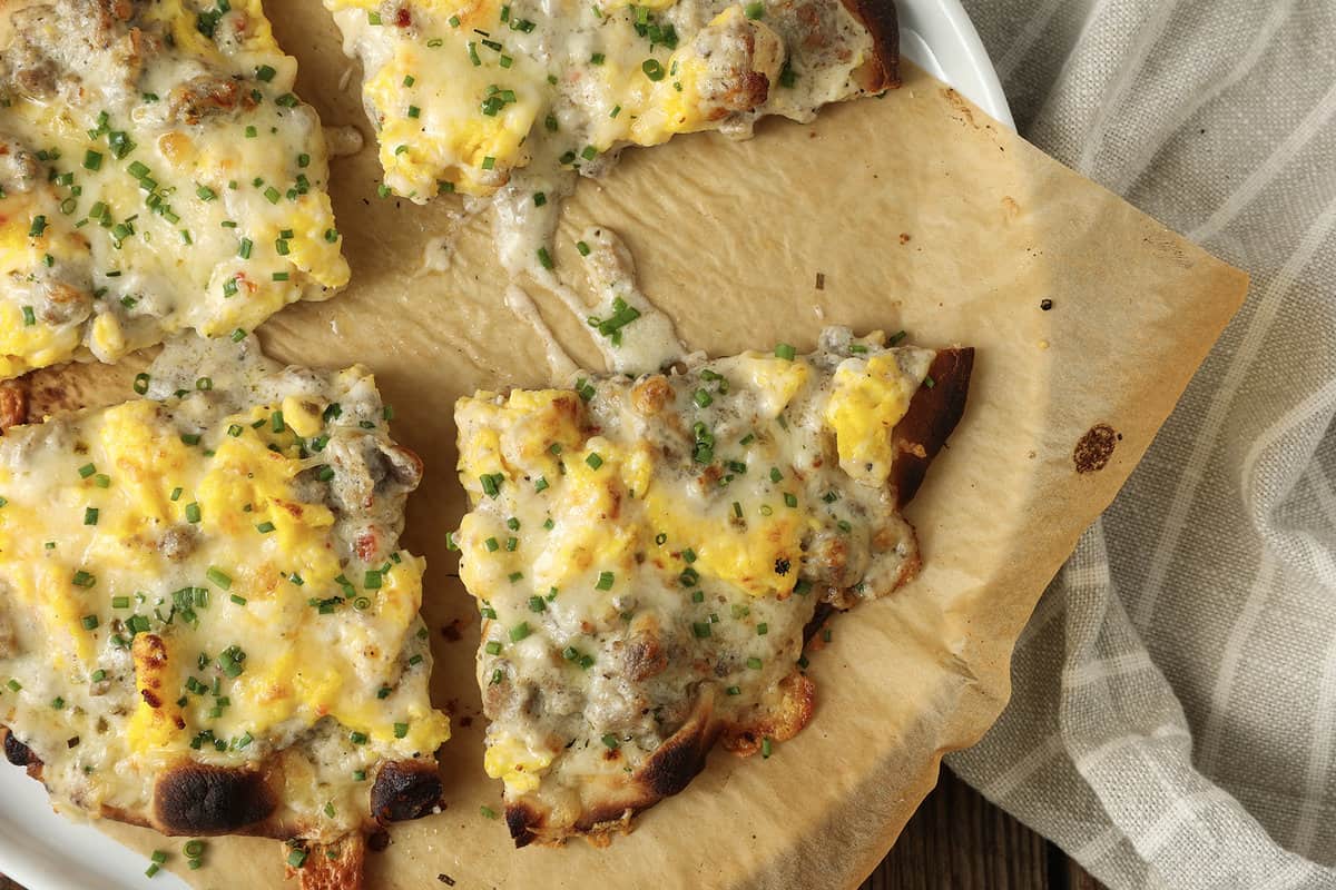 Sausage Gravy Breakfast Pizza Foodie With Family